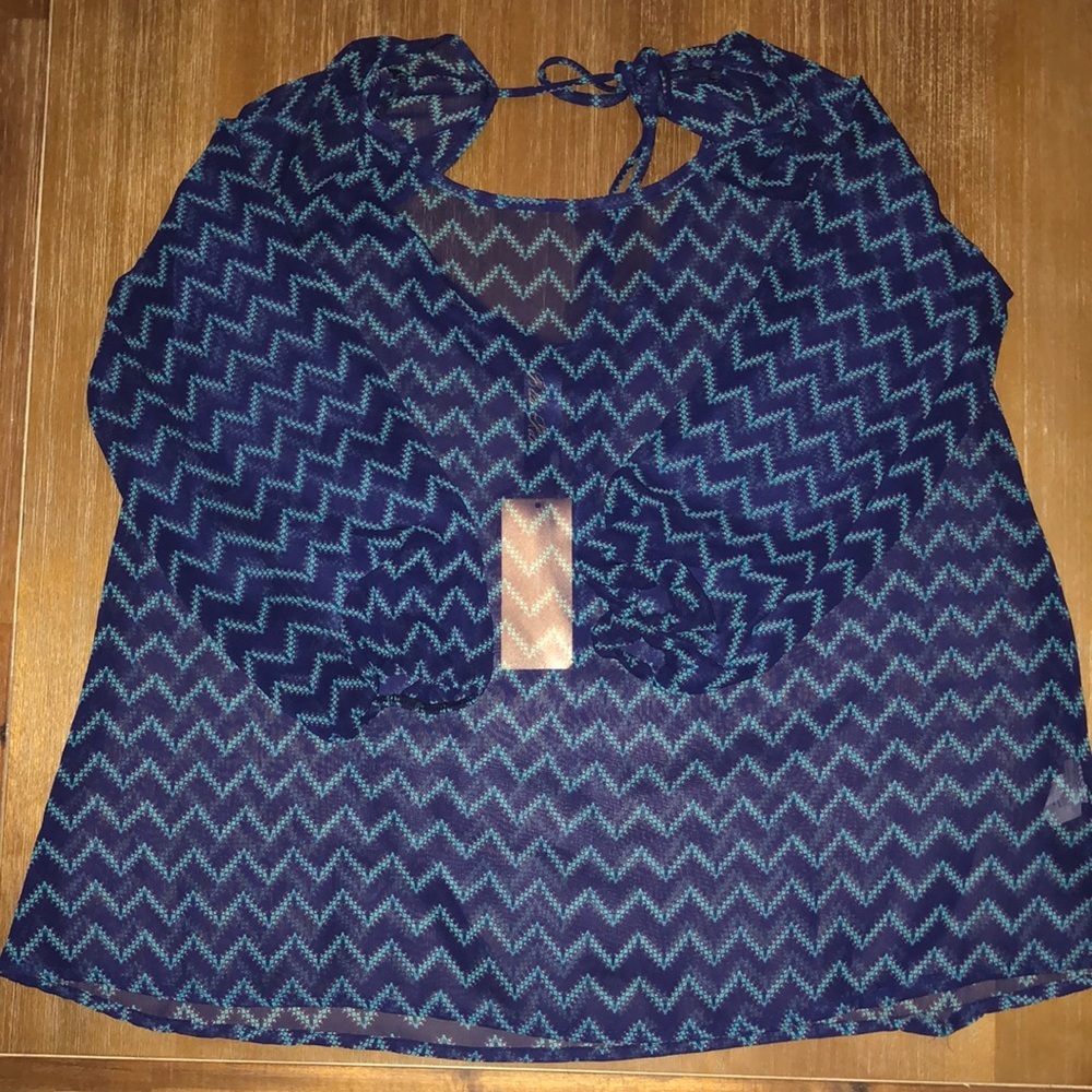 Blue rain blouse. Size L. Navy NWT